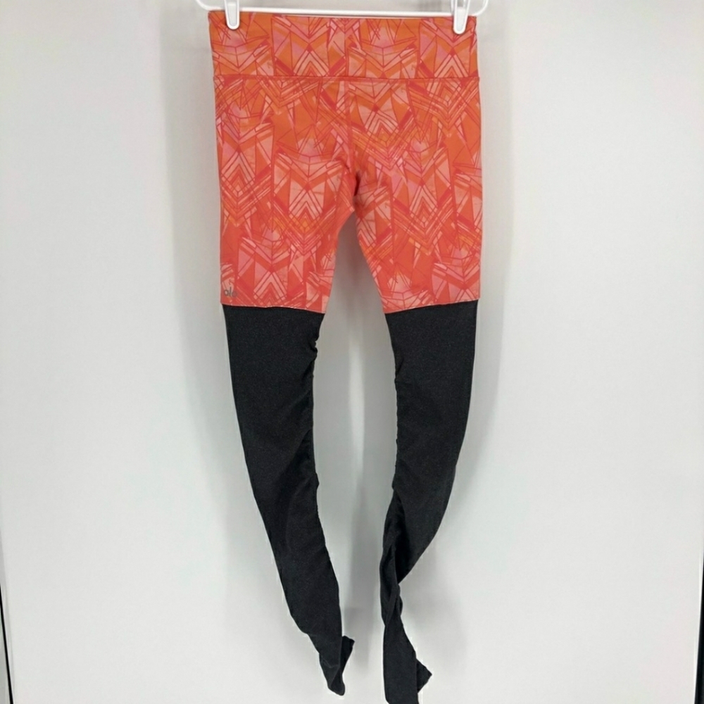 ALO YOGA GODESS LEGGINGS IN GUAVA GRAPHITE GRAY M